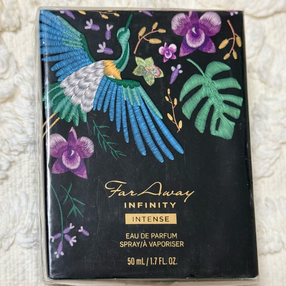 Far Away Infinity Intense Eau de Parfum - Floral Parrot Packaging